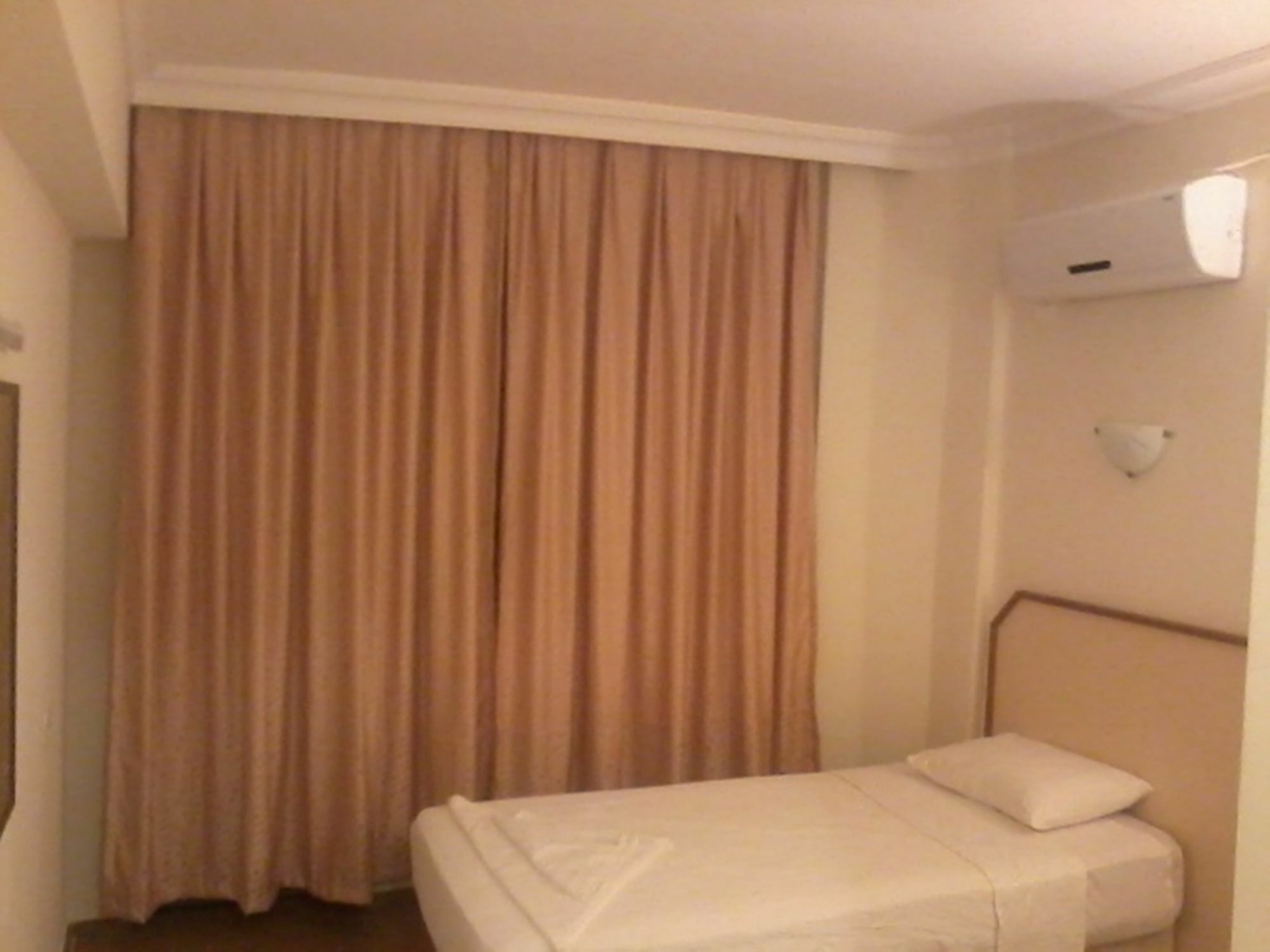 Unver Hotel 말마리스 외부 사진